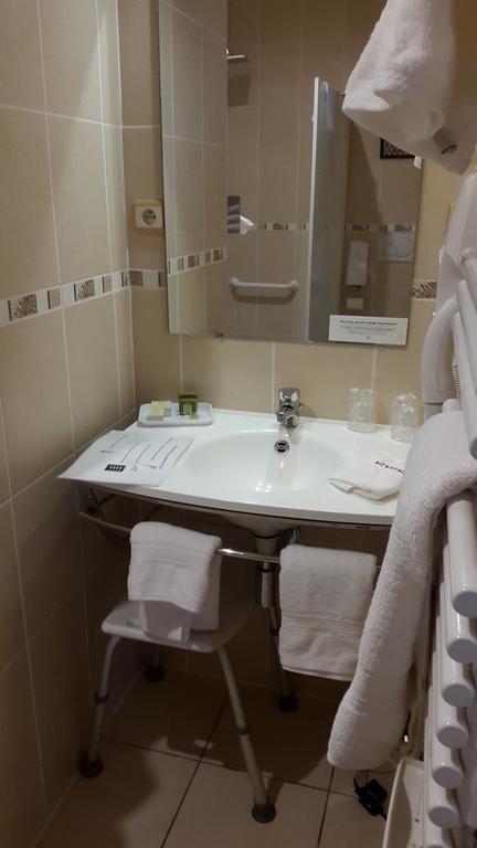 Ermitage Bouquet Hotel Руан Екстериор снимка