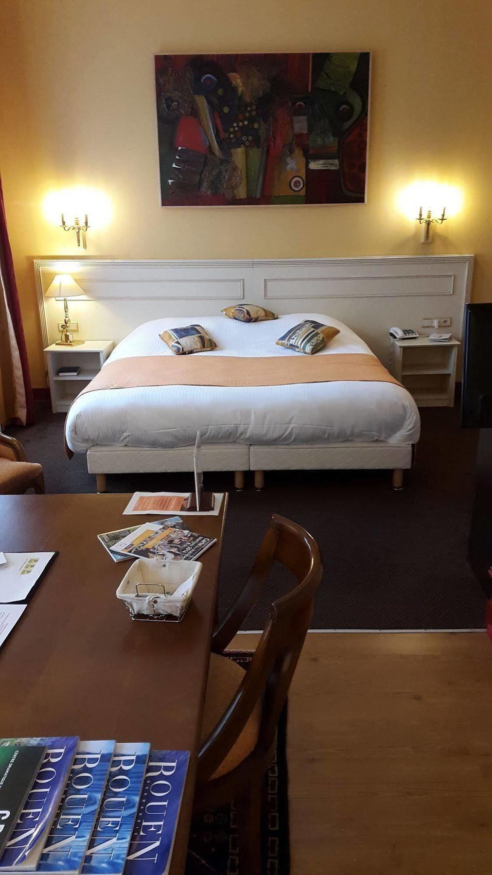 Ermitage Bouquet Hotel Руан Екстериор снимка