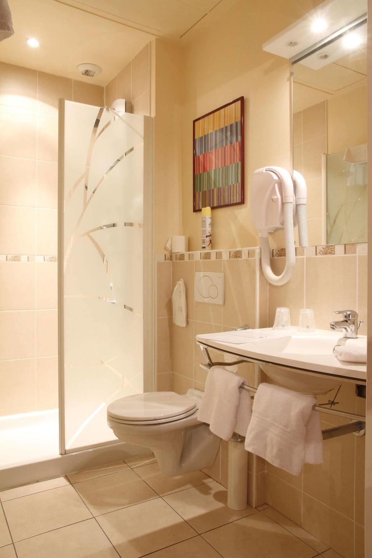Ermitage Bouquet Hotel Руан Екстериор снимка