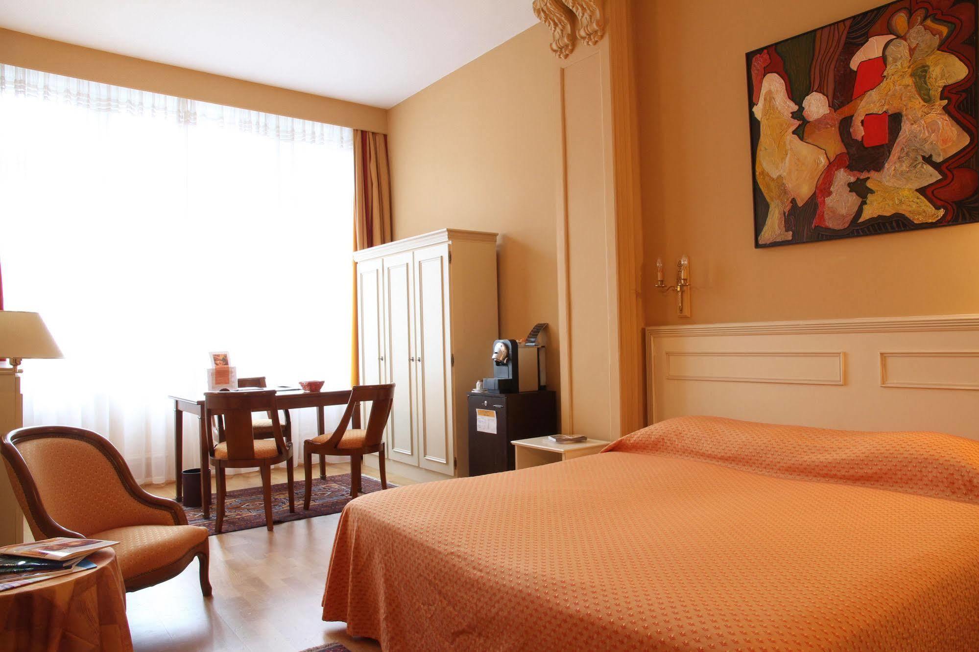 Ermitage Bouquet Hotel Руан Екстериор снимка