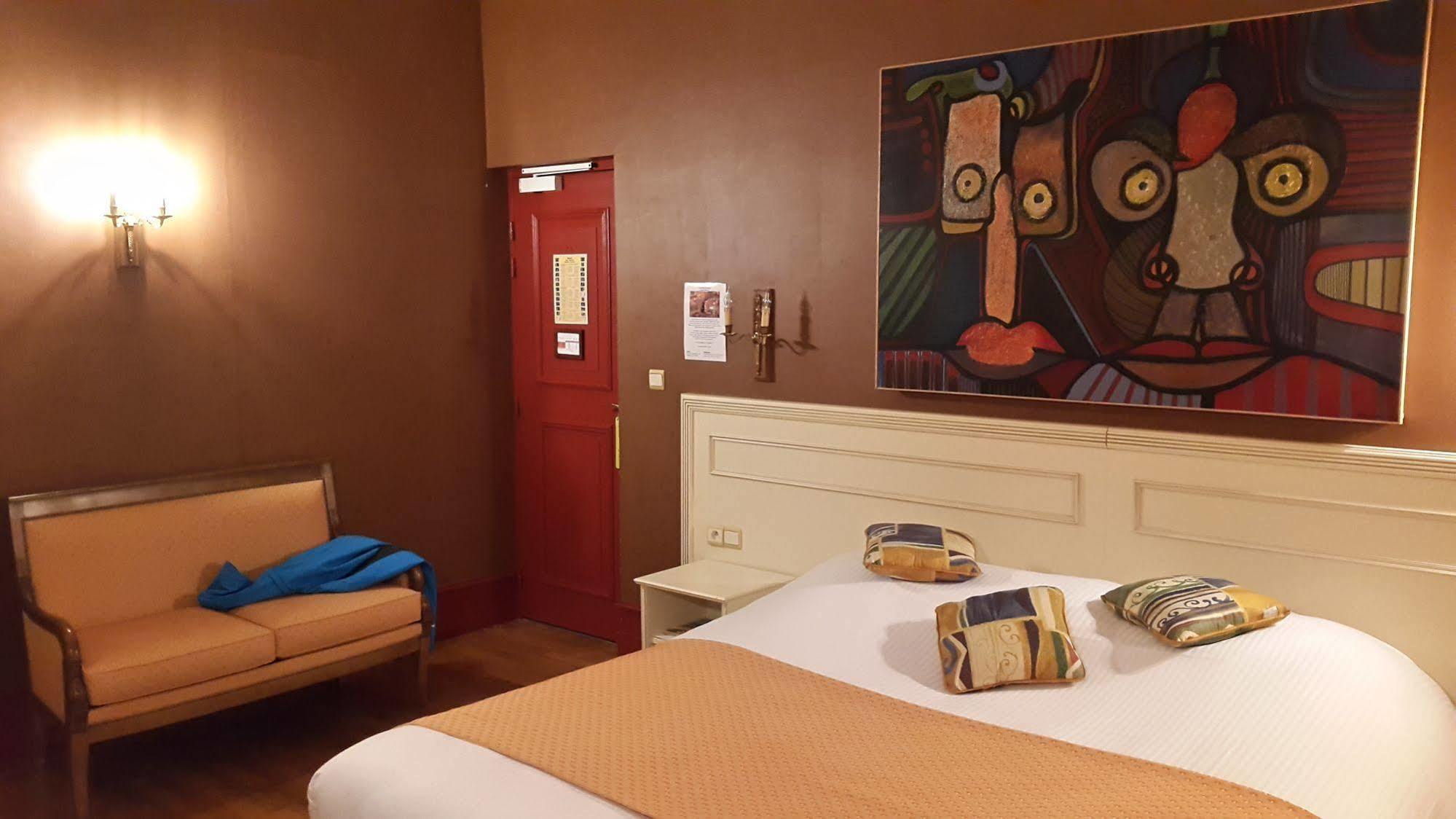 Ermitage Bouquet Hotel Руан Екстериор снимка