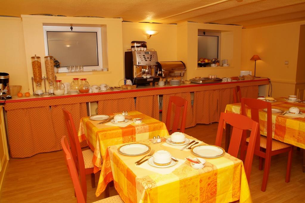 Ermitage Bouquet Hotel Руан Ресторант снимка