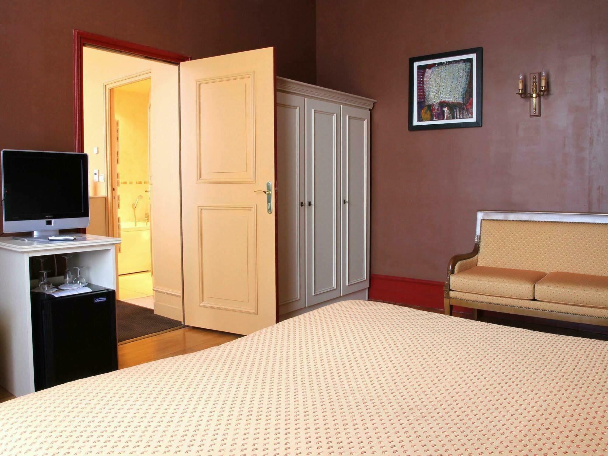 Ermitage Bouquet Hotel Руан Екстериор снимка